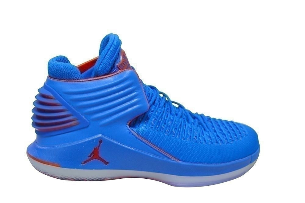 Jordan XXXII-Foot World