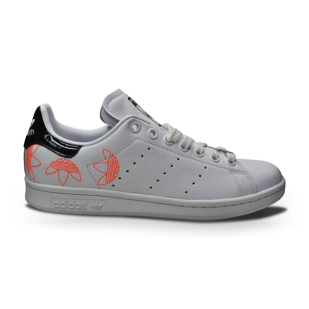 Womens Adidas Stan Smith W "Love your Flaws" - FX2360 - White Sigcor-New Arrivals-Foot World UK