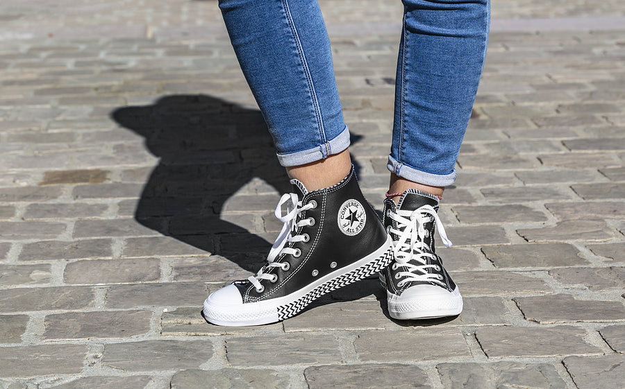  Converse Chuck Taylor All Star fashioned by girl