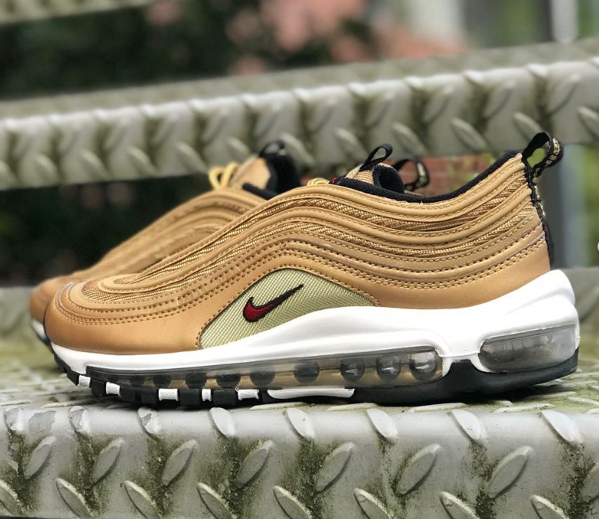 Popular Sneakers Of All Time - nike air