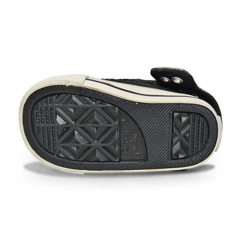 Converse simple clearance slip on