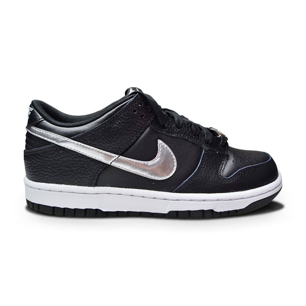 Juniors Nike Dunk Low (GS) - Dc9560 001- Black Chrome Iron Grey White-Juniors-Nike-sneakers Foot World