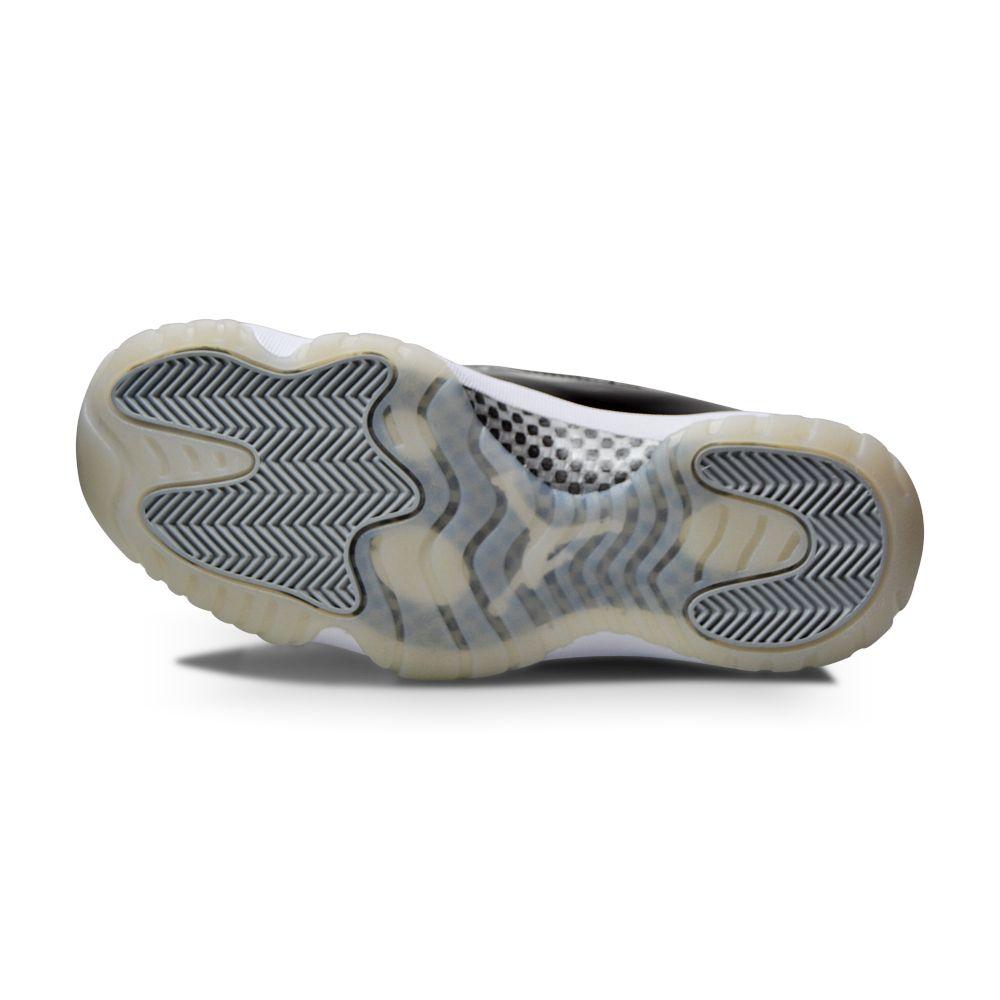 bottom of jordan 11 jubilee